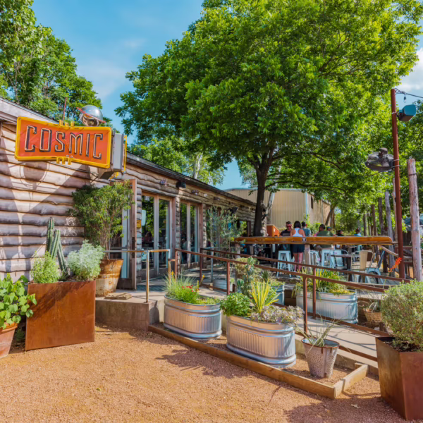 CosmicCoffee_Patio_TaylorHannan_Austin1_1_bvbmmu
